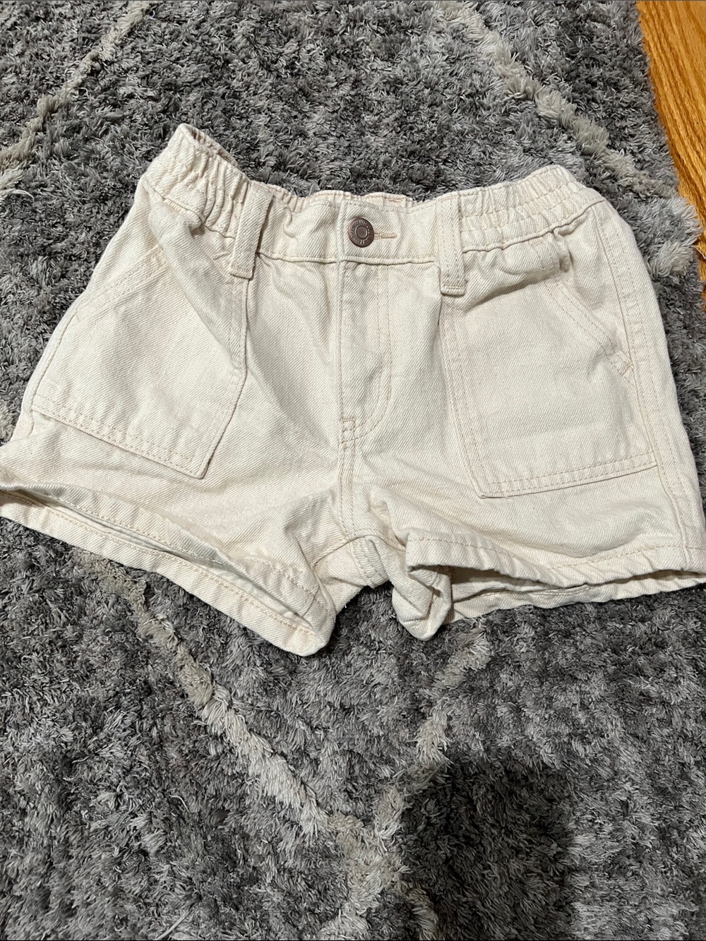 Old Navy Cream Elastic-Waist Kids Shorts